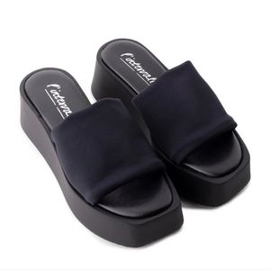 L'Intervalle Mazzini black lycra sandals